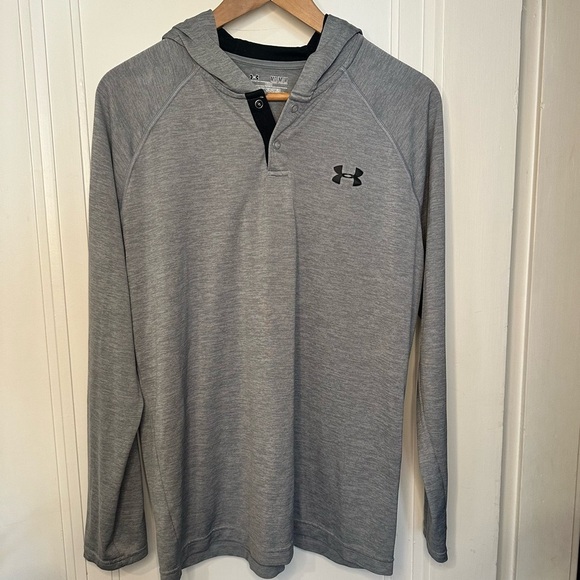 Under Armour Men’s Heat Gear Long Sleeve Hoodie Teeshirt Loose Fit size M - Picture 1 of 9